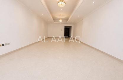 Apartment - 3 - 4 for rent in Al Anwar Tower - Al Khan Lagoon - Al Khan - Sharjah Apartment - 3 - 4 for rent in Al Anwar Tower - Al Khan Lagoon - Al Khan - Sharjah