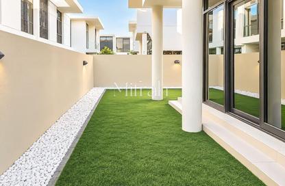 Villa - 3 - 4 for sale in Topanga - The Park Villas - Damac Hills - Dubai