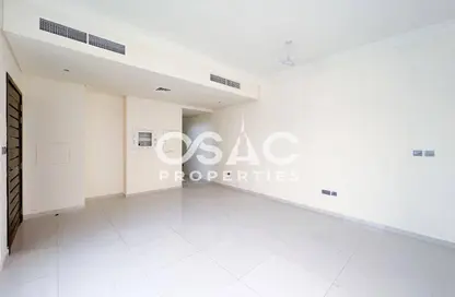 Townhouse - 3 Bedrooms - 4 Bathrooms for rent in Juniper - Damac Hills 2 - Dubai