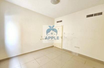 Apartment - 1 - 2 for rent in Muwailih Building - Muwaileh - Sharjah