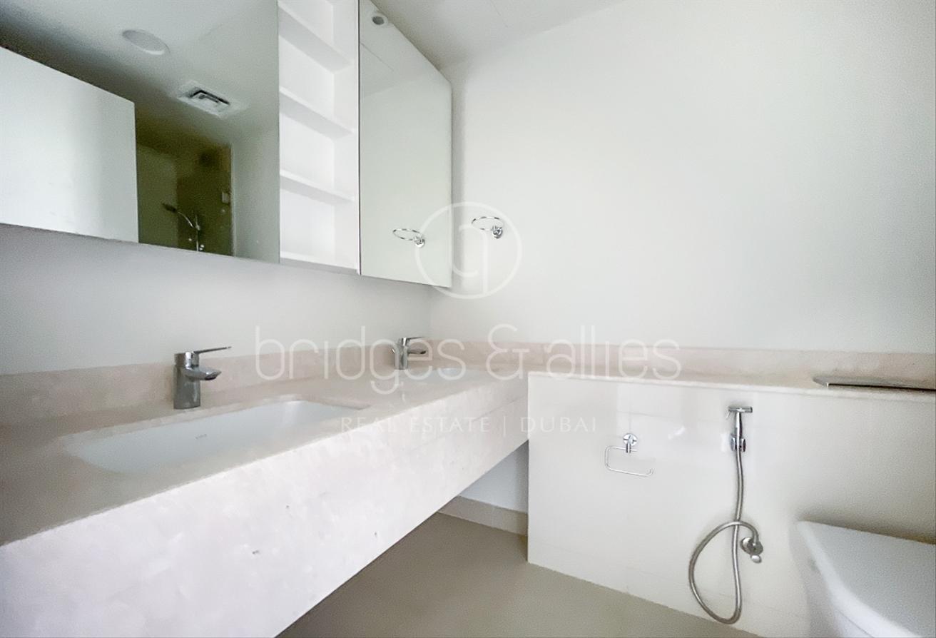 5 BED 3E | 2 MINS WALK TO POOL AND PARK | VACANT photo 20