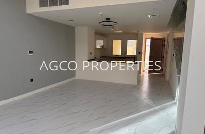 Townhouse - 2 Bedrooms - 3 Bathrooms for rent in Rukan 3 - Rukan - Dubai