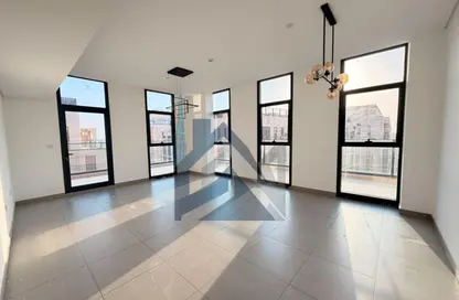 Apartment - 2 Bedrooms - 3 Bathrooms for rent in Al Mamsha - Muwaileh - Sharjah