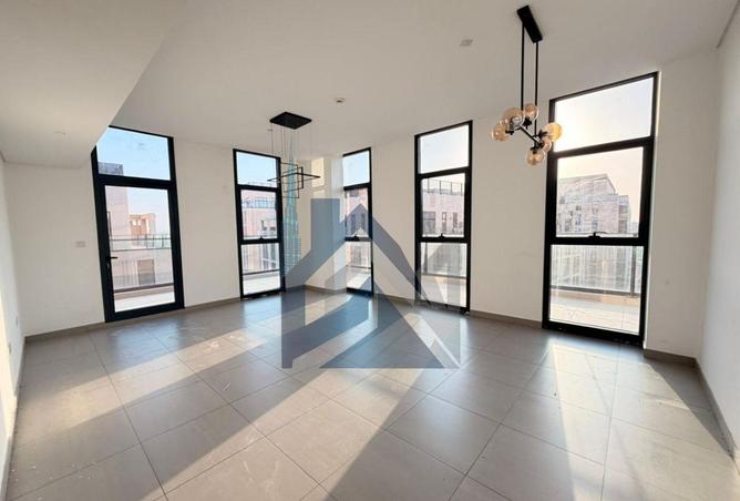 84087145 - Property Main Image