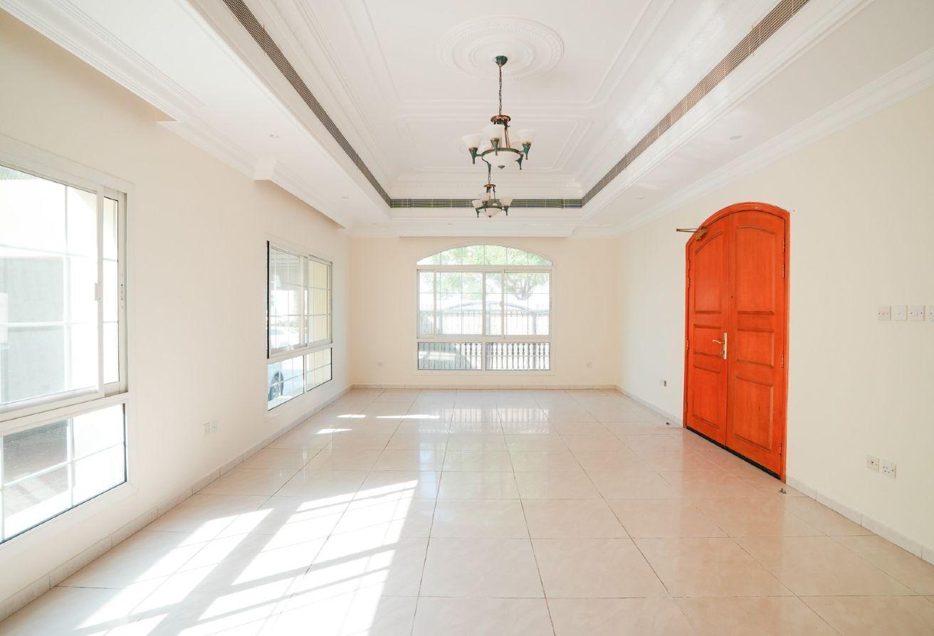 Luxury 5BR Independent Villa | Creek Harbour View photo 3