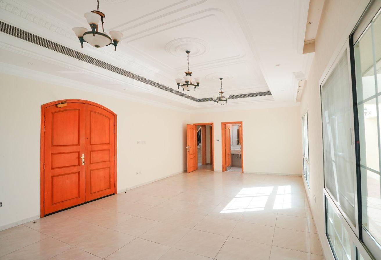 Luxury 5BR Independent Villa | Creek Harbour View photo 2