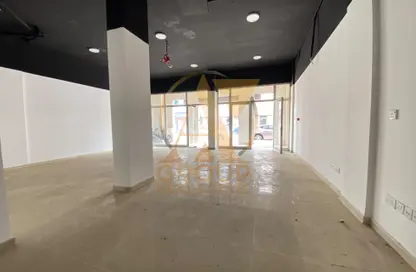 Shop - Studio - 1 Bathroom for rent in Building Y03 - England Cluster - International City - Dubai