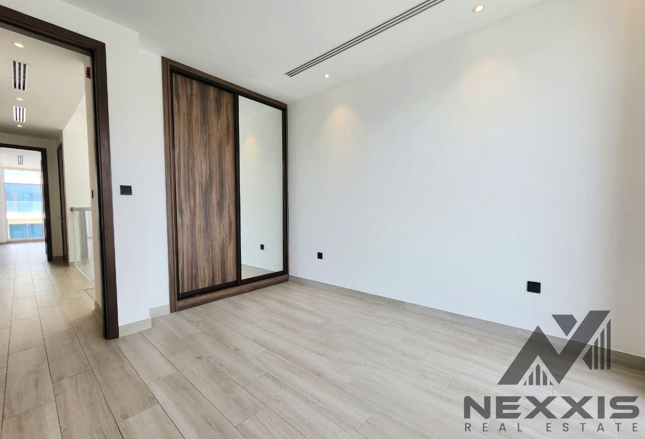 Premium | Private Garden l Community Pool & Gym photo 10
