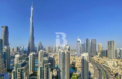 Apartment - 3 - 4 for rent in Vida Residence Downtown - Downtown Dubai - Dubai