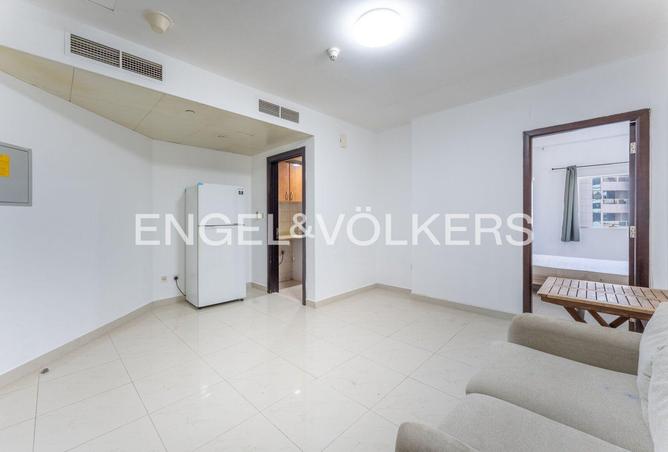 2P8nstpVTsW - Property Main Image