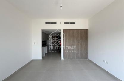 Apartment - Studio - 1 for rent in Jawaher Residences 1 - Jawaher Residences - Maryam Island - Al Khan - Sharjah Apartment - Studio - 1 for rent in Jawaher Residences 1 - Jawaher Residences - Maryam Island - Al Khan - Sharjah