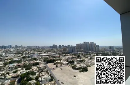 شقة - 2 غرف نوم - 4 حمامات للبيع في برج الكورنيش - طريق كورنيش عجمان - عجمان