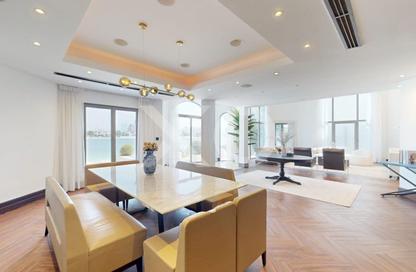 Villa - 4 - 4 for rent in Garden Homes Frond D - Garden Homes - Palm Jumeirah - Dubai