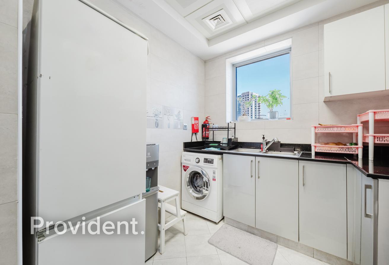 Fully Furnished | Community View | High Floor photo 8