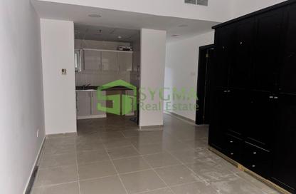 Apartment - 1 - 2 for rent in Lake City Tower - JLT Cluster D - Jumeirah Lake Towers - Dubai