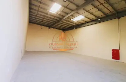 Warehouse - Studio - 1 Bathroom for rent in Al Sajaa S - Al Sajaa - Sharjah