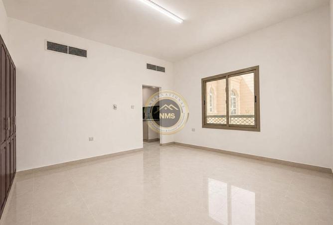 136575867 - Property Image 3