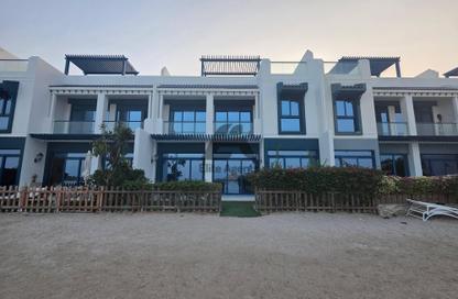 Villa - 5 Bedrooms - 6 Bathrooms for rent in Palma Residences - Palm Jumeirah - Dubai