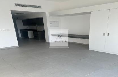 Apartment - Studio - 1 Bathroom for rent in Bella Rose - Dubai Science Park - Dubai
