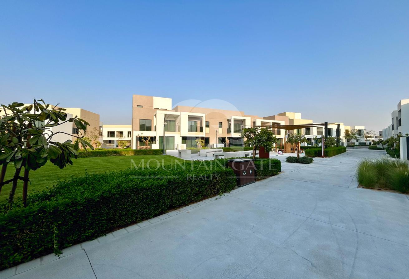 Premium Location | Green View | Brand New photo 28