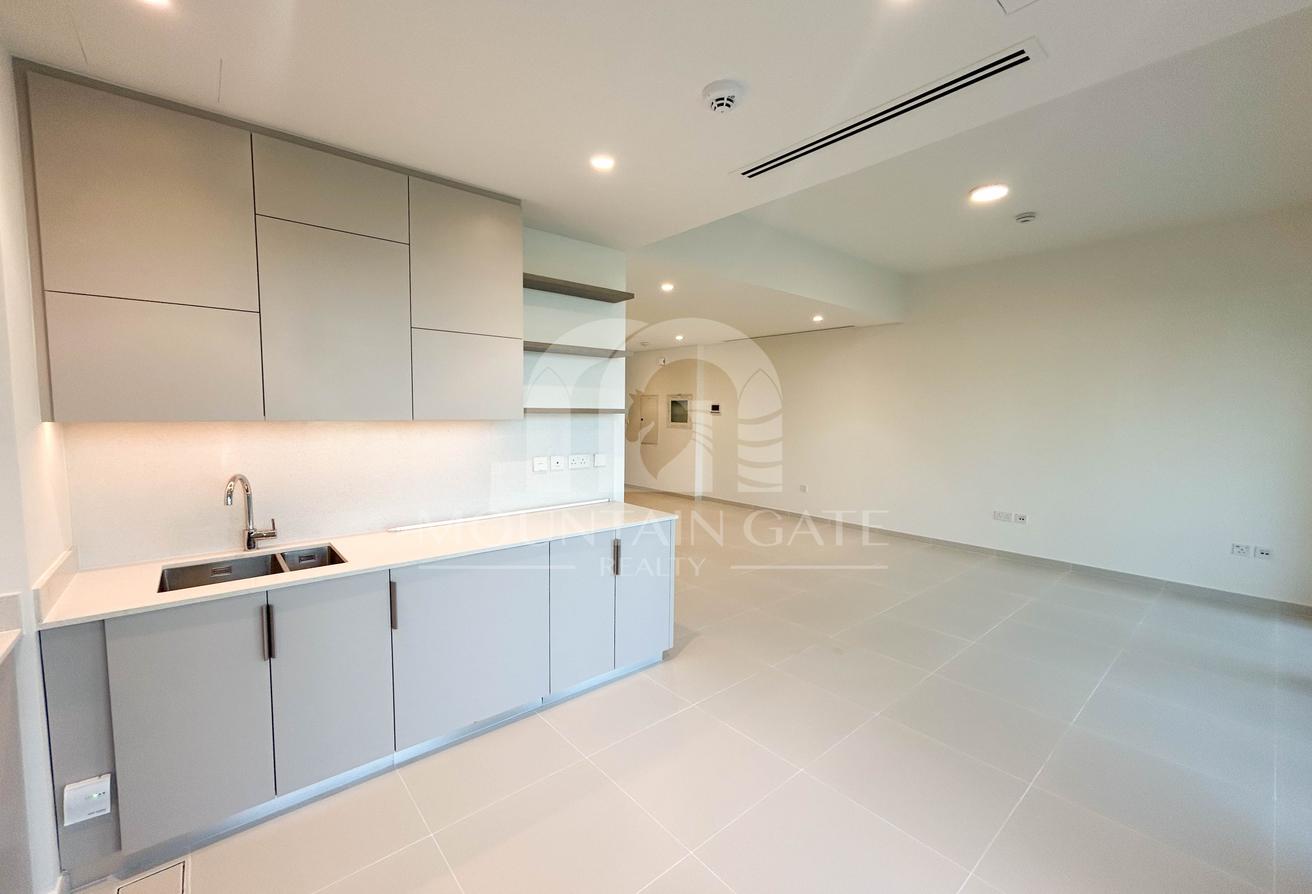 Premium Location | Green View | Brand New photo 5