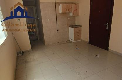 Apartment - Studio - 1 Bathroom for rent in Al Naba'ah 8 Building - Al Naba'ah - Al Sharq - Sharjah