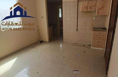 Apartment - Studio - 1 Bathroom for rent in Al Naba'ah 8 Building - Al Naba'ah - Al Sharq - Sharjah