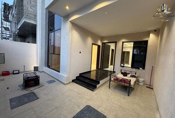 77363699 - Property Image 2