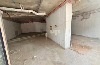 Retail - Studio - 2 for rent in Chic Tower - Business Bay - Dubai Retail - Studio - 2 for rent in Chic Tower - Business Bay - Dubai