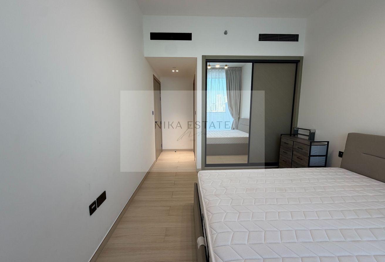 NO COMISSION| FULLY FURNISHED | POOL VIEWS photo 8