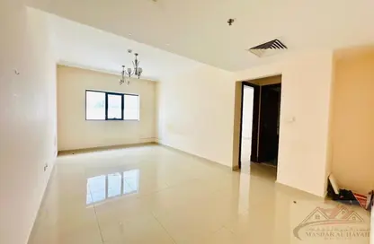 Apartment - 1 Bedroom - 2 Bathrooms for rent in Muwaileh 29 Building - Muwaileh - Sharjah