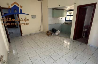 Apartment - Studio - 1 Bathroom for rent in Al Nabaa Building - Al Naba'ah - Al Sharq - Sharjah