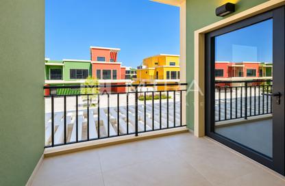 Townhouse - 4 - 3 for rent in Portofino - Damac Lagoons - Dubai