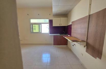 Apartment - Studio - 1 Bathroom for rent in Fire Station Road - Muwaileh - Sharjah