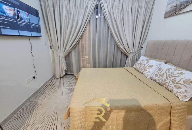 98704323 - Property Image 3