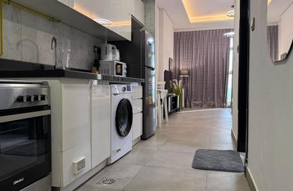 Apartment - Studio - 1 Bathroom for rent in Oval Tower - Business Bay - Dubai