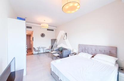 Apartment - Studio - 1 for rent in SOL Bay - Business Bay - Dubai