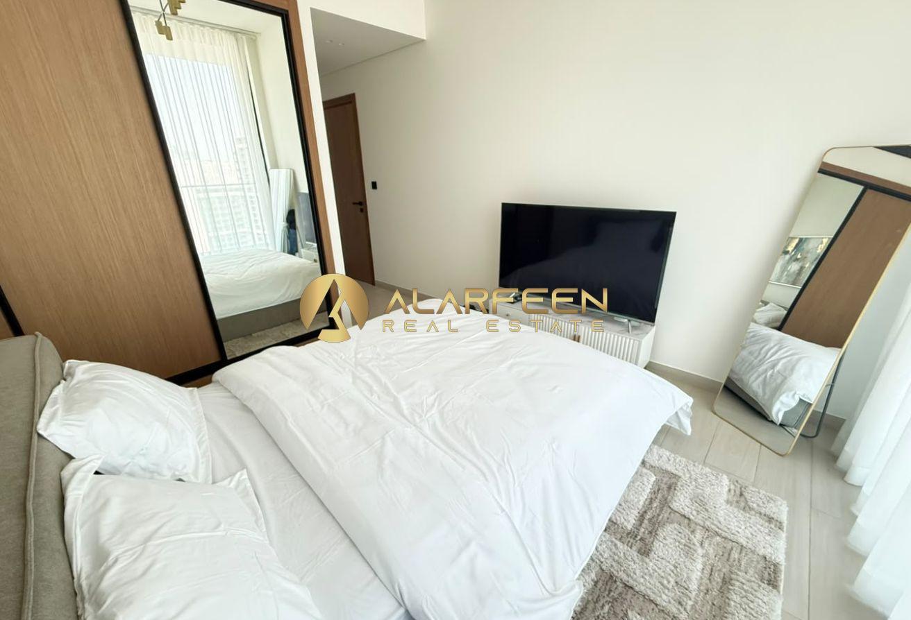 1BHK Furnished | High Floor | Bright Unit photo 5