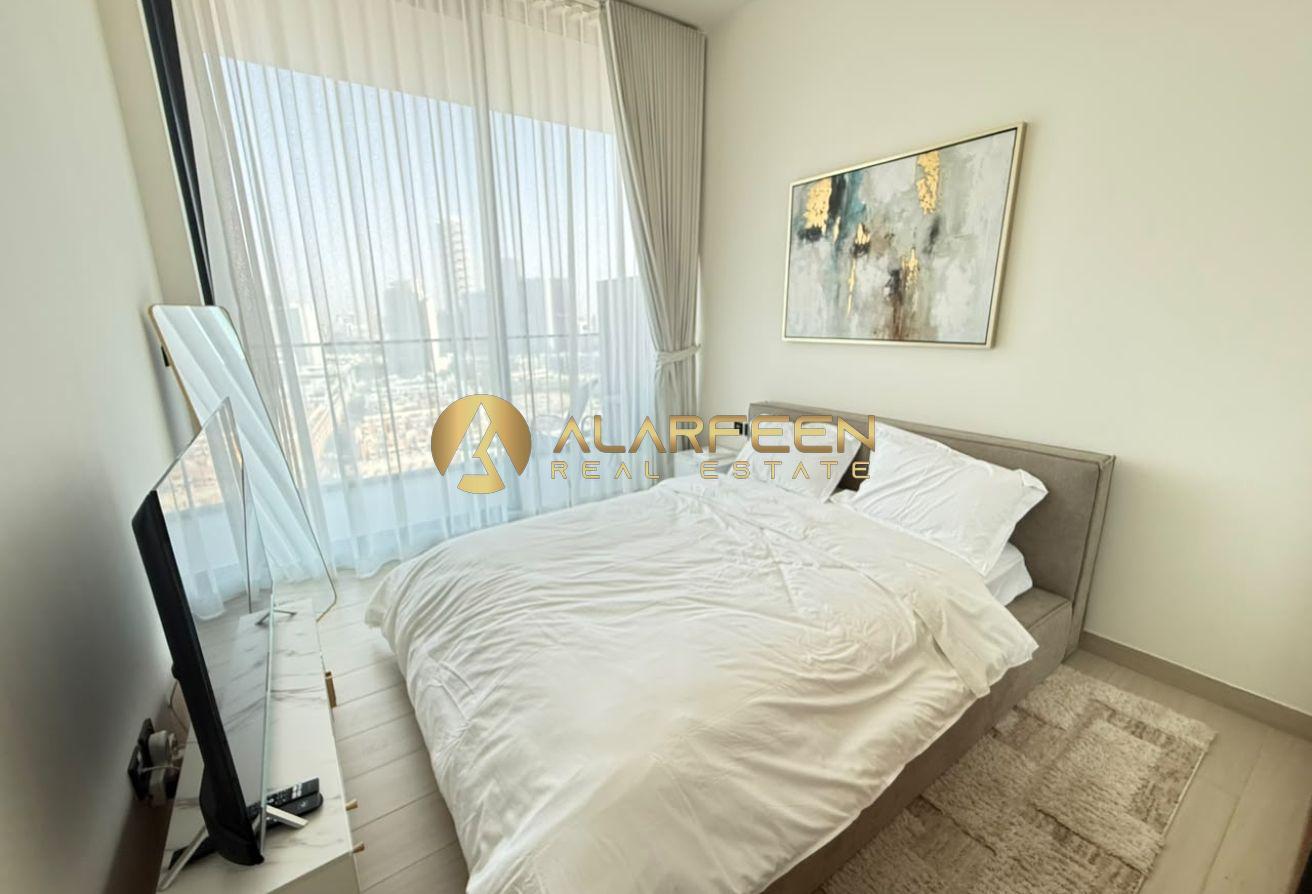1BHK Furnished | High Floor | Bright Unit photo 7