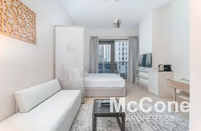 Apartment - Studio - 1 Bathroom for rent in Sparkle Tower 3 - Sparkle Towers - Dubai Marina - Dubai