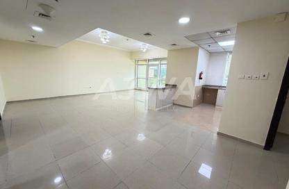 Apartment - 2 Bedrooms - 3 Bathrooms for rent in Lake City Tower - JLT Cluster D - Jumeirah Lake Towers - Dubai