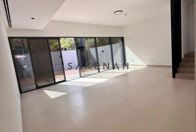 83232561 - Property Image 2