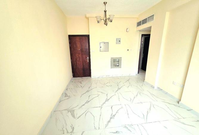 82799923 - Property Image 3