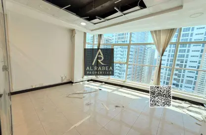 بنتهاوس - 8 غرف نوم - 3 حمامات للايجار في برج الكورنيش - الرميلة - عجمان