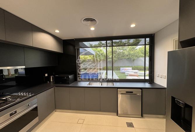 76981507 - Property Image 3