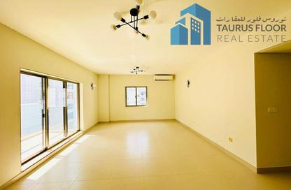Apartment - 3 Bedrooms - 3 Bathrooms for rent in Dar Al Buteen 1 - Al Muraqqabat - Deira - Dubai Apartment - 3 Bedrooms - 3 Bathrooms for rent in Dar Al Buteen 1 - Al Muraqqabat - Deira - Dubai