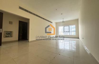 Apartment - 3 Bedrooms - 4 Bathrooms for rent in Sharjah 555 Tower - Al Khan Corniche - Al Khan - Sharjah