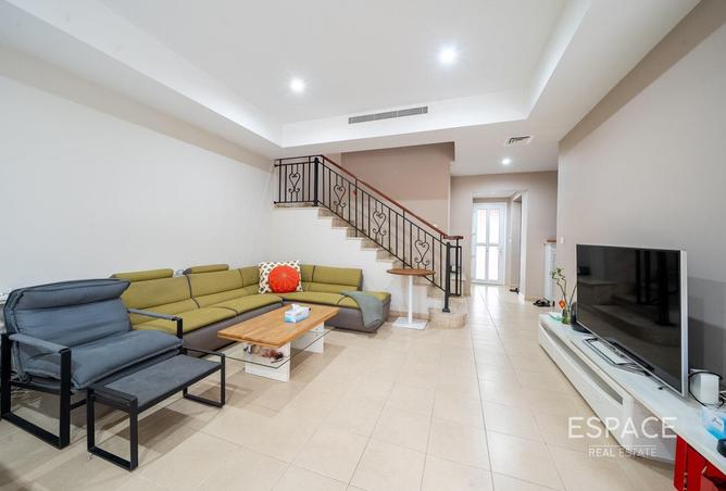 77384668 - Property Image 3