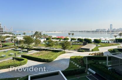Apartment - 2 Bedrooms - 4 Bathrooms for rent in The 8 - The Crescent - Palm Jumeirah - Dubai