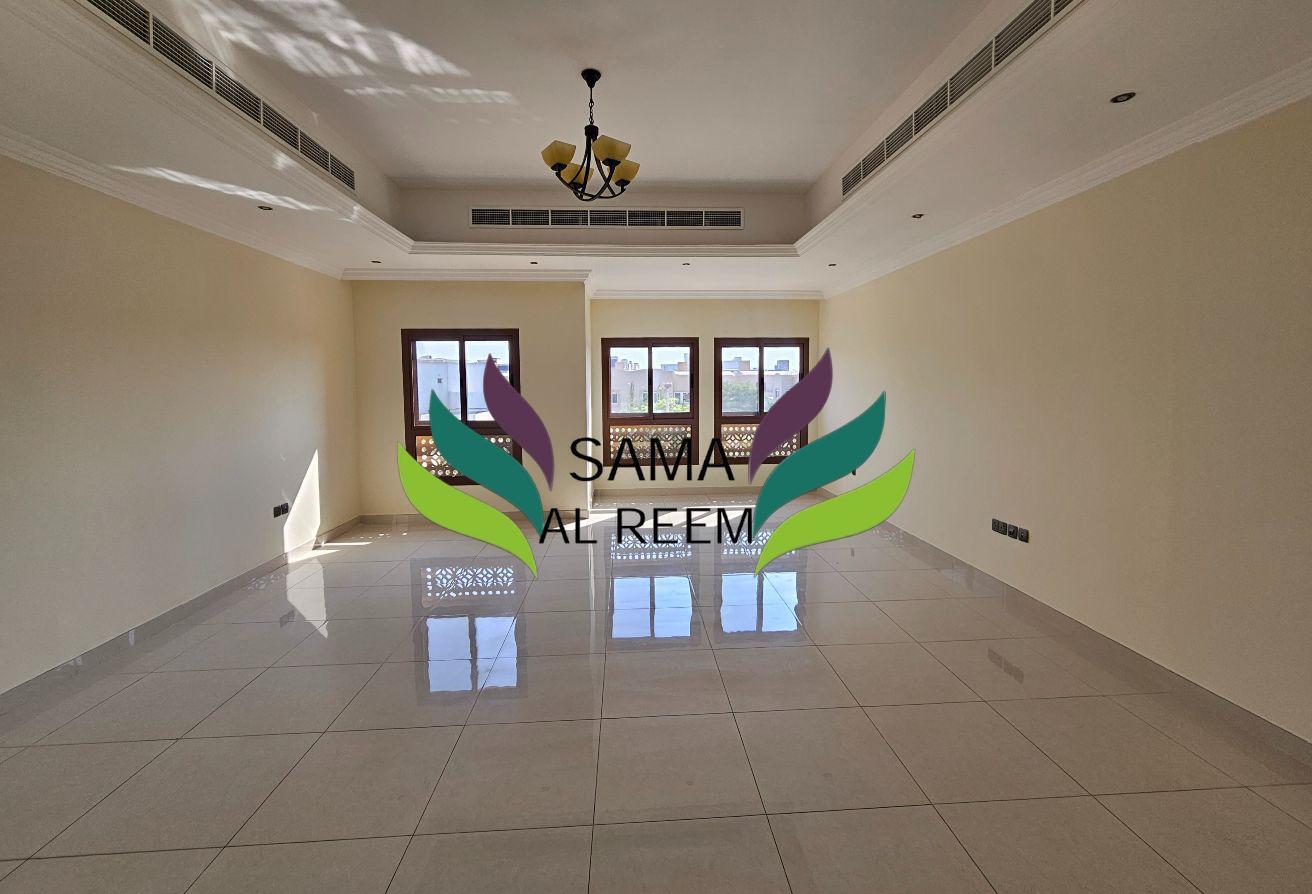4 Bed Compound Villa | Jumeirah 1 | Shared Pool photo 14